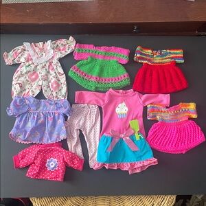 🩷Assorted Doll Clothes , Selling as a Lot